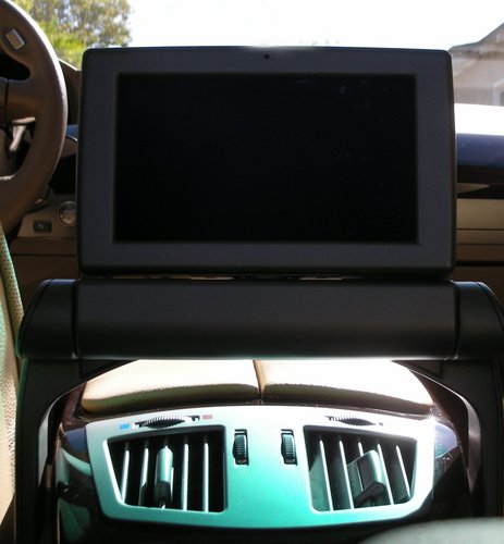 bk_07760_rearmonitor.jpg bk_07760_rearmonitor.jpg