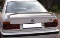    BMW E34.   