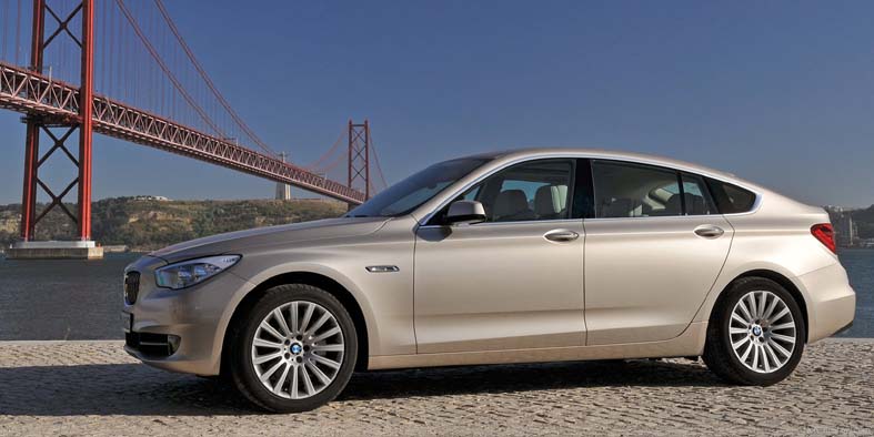 bmw-5-series_gran_turismo_2010_01.jpg